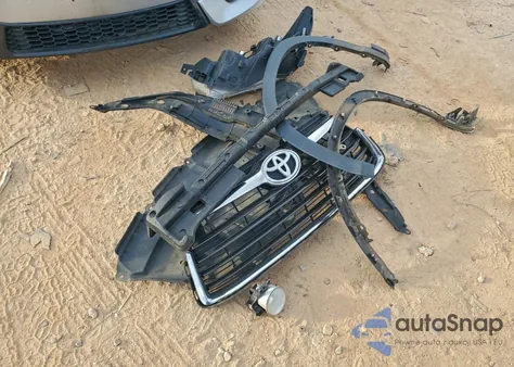 2015 Toyota Highlander Limited z USA, uszkodzony, nr VIN 5TDDKRFHXFS222645